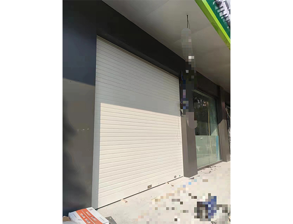?銀行卷簾門